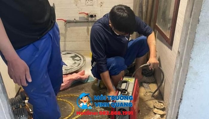 Thông cống nghẹt Đà Lạt giá rẻ, có mặt nhanh 24/7 | Môi Trường Vinh Quang. Gọi ngay: 082.868.1991